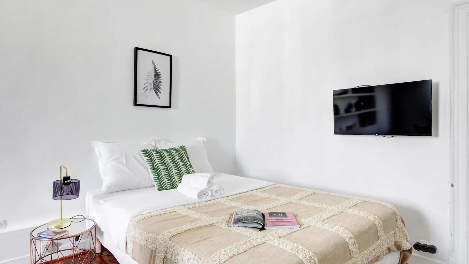 Bnbnova - Le Marais & Place Des Vosges Paris Apartment