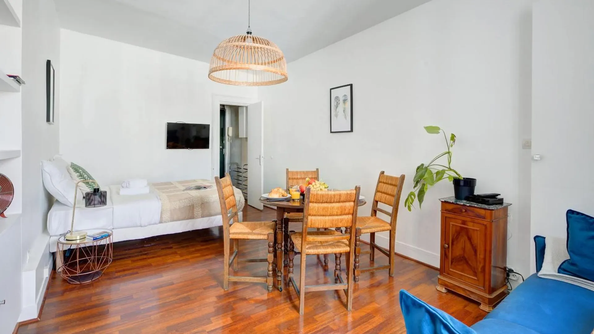 Apartment Bnbnova - Le Marais & Place Des Vosges Paris France